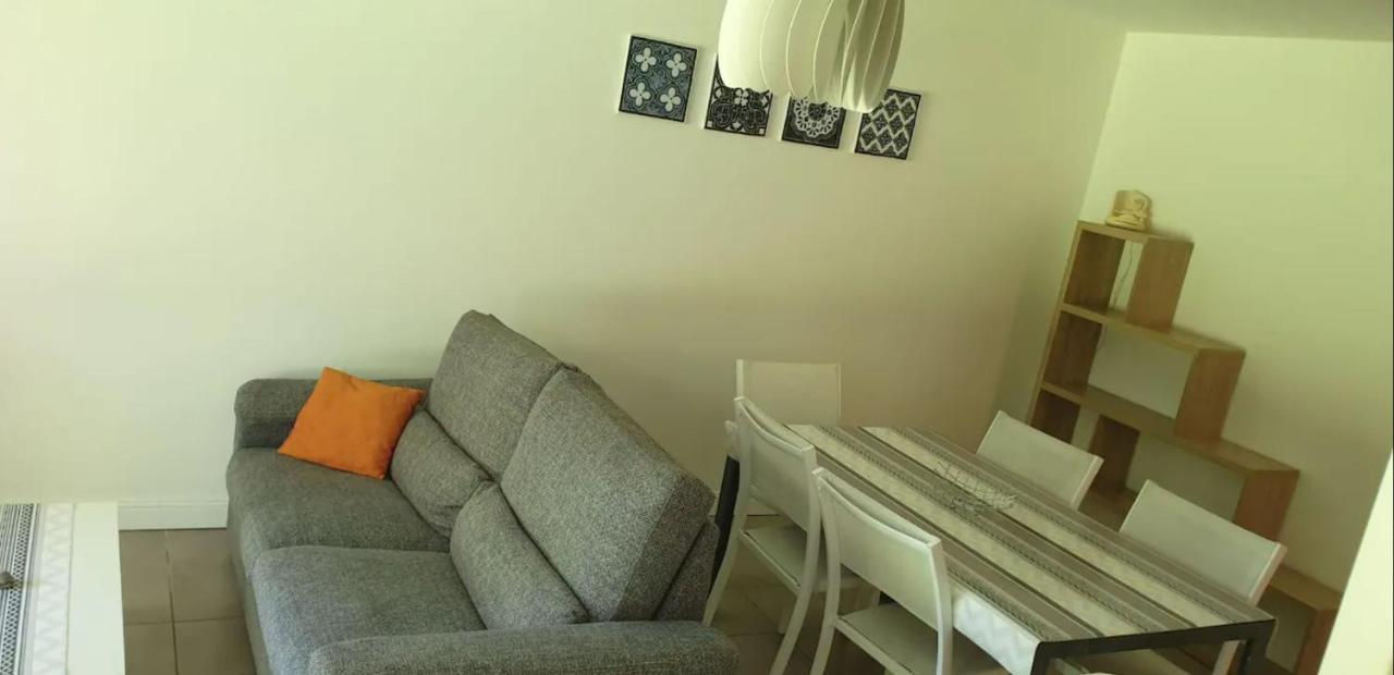 Apartamento T3 Avec Sa Spacieuse Terrasse